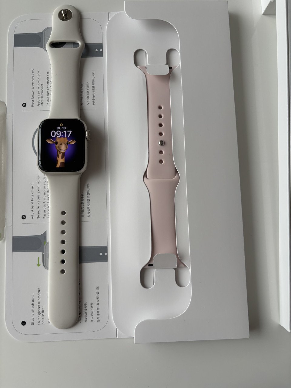 Apple Watch SE 40 mm tweede generatie uit 2024 cellular kleur starlight