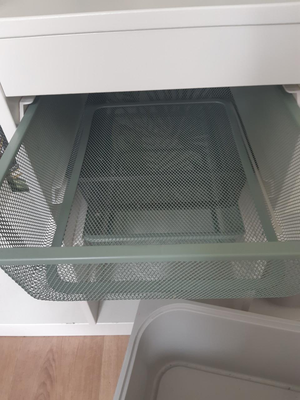 Trap kast, opberg meubel met laden