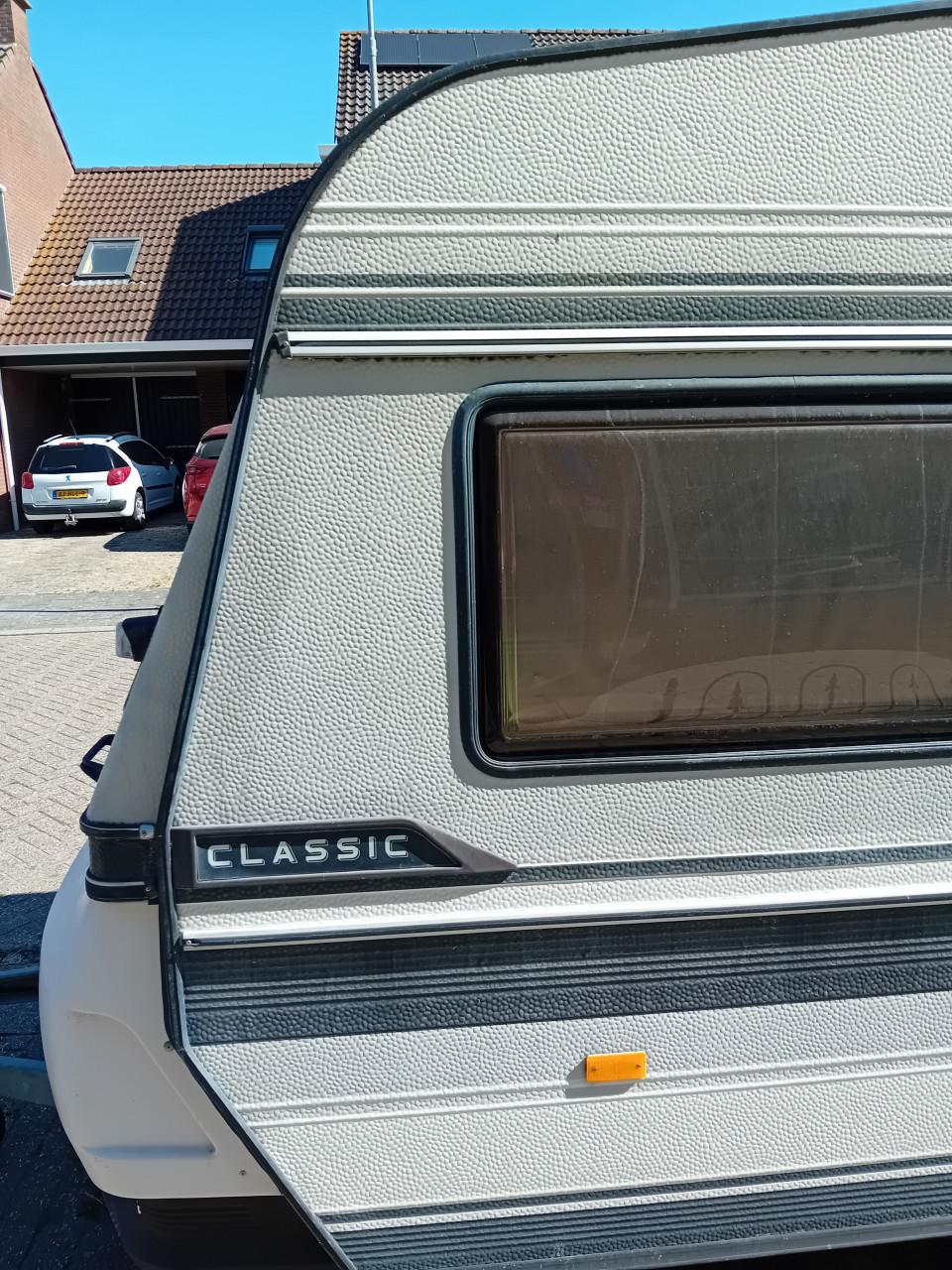 Caravan hobby classic 400