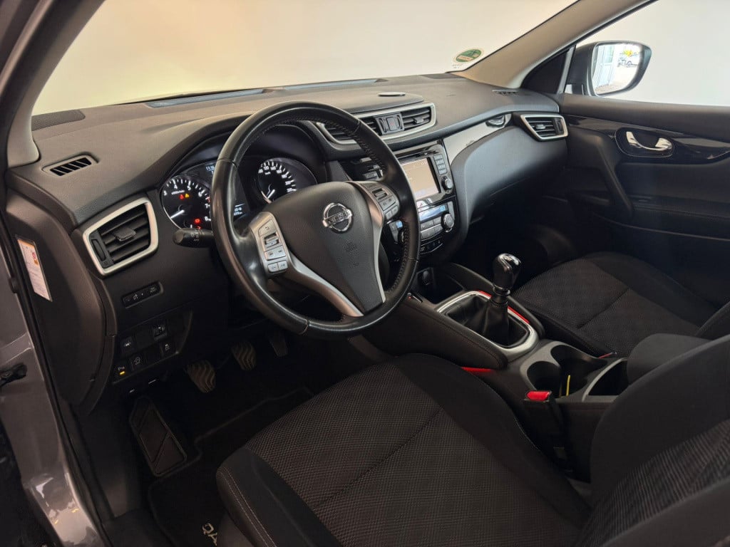 Nissan Qashqai 1.6 connect edition