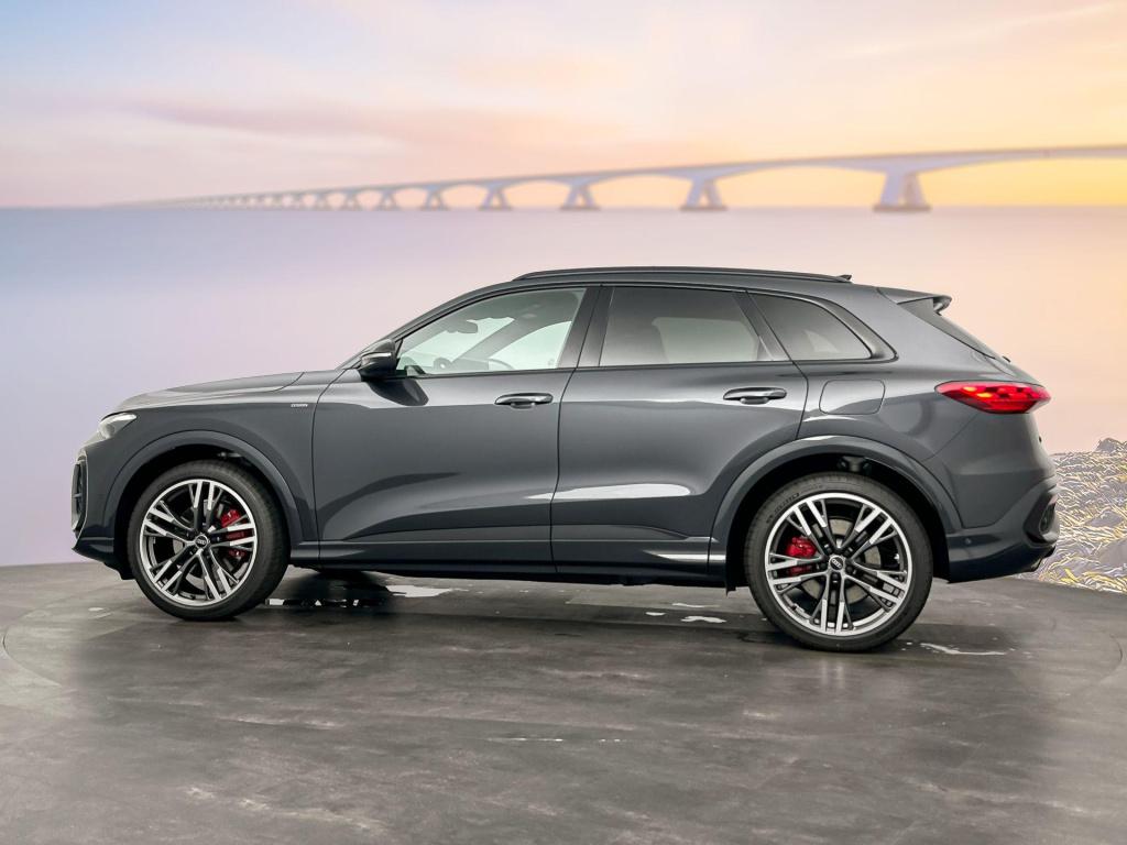Audi Q5 s edition competition e-hybrid 270 kw / 367 pk suv