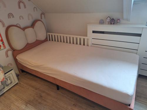 Strikjes bed met LED z.g.a.n.