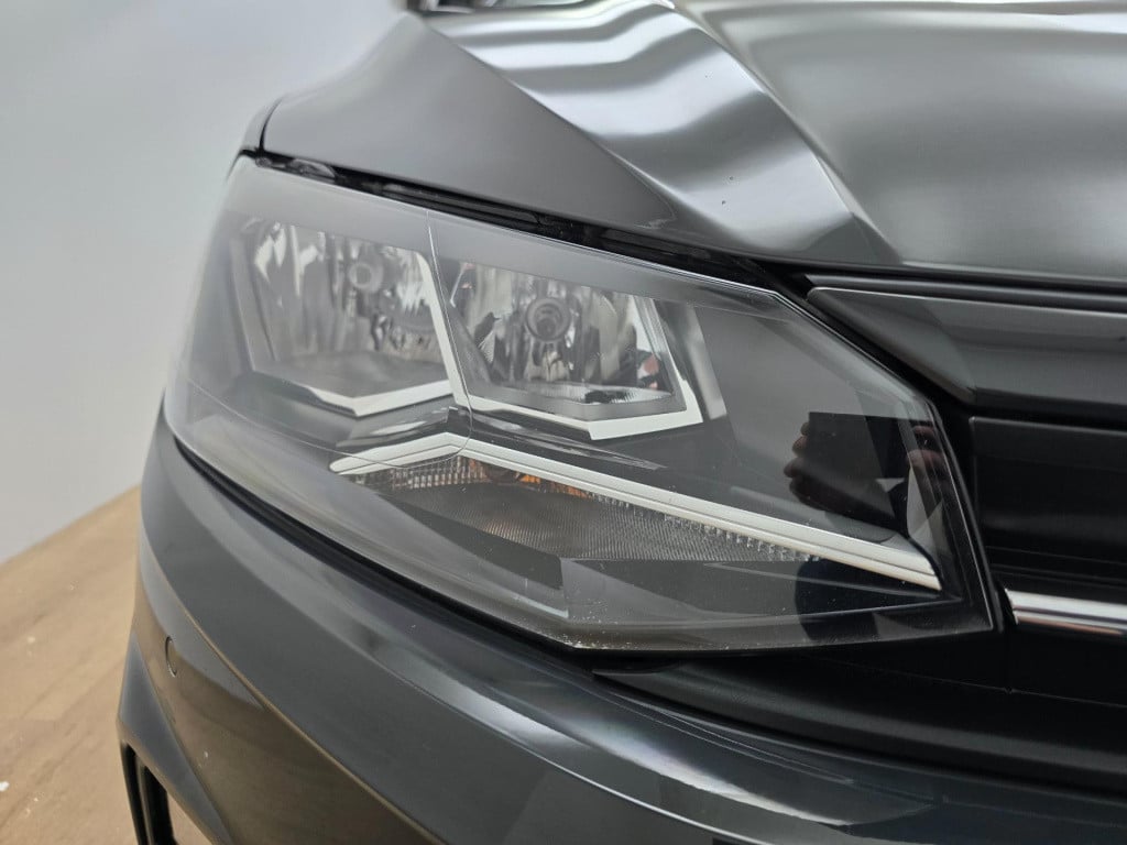 Volkswagen Polo occasion 1.0 tsi luxe versie met adapt. cruise en carplay |