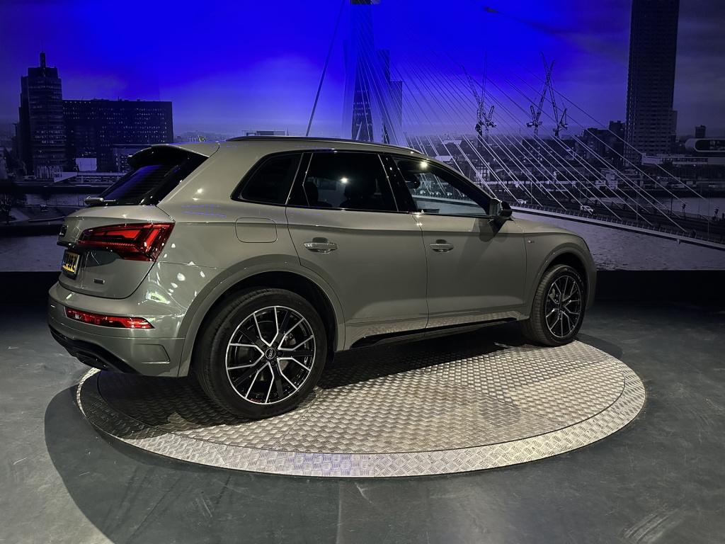 Audi Q5 50 tfsi e s edition competition *keyless*camera*chronosgrey*trekhaa