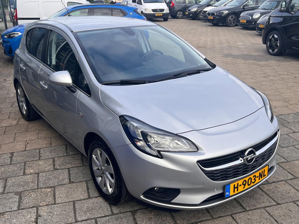 Opel Corsa 1.4 120 jaar edition, carplay, trekhaak enz. enz...