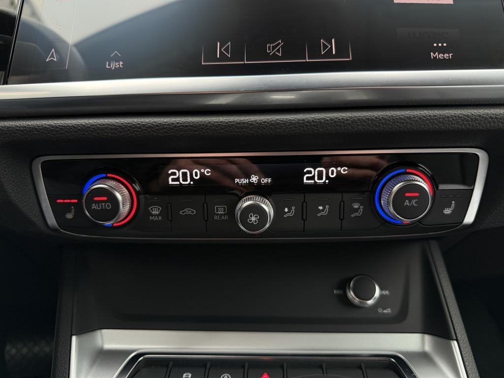 Audi Q3 35 tfsi pro line sport // dealeronderhouden //