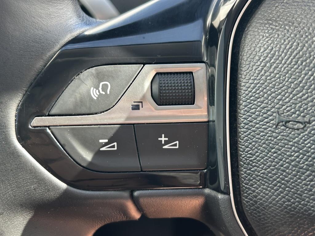 Peugeot 3008 1.2 puretech 130pk s&s allure navigatie | bt | applecarplay & 