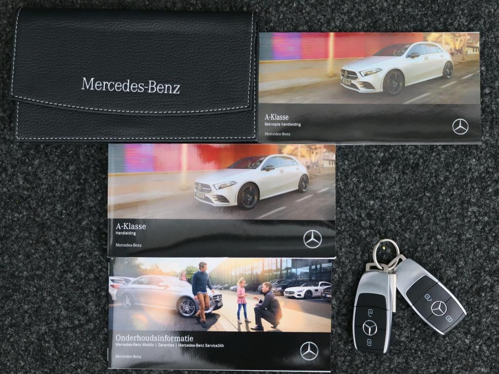 Mercedes-Benz A-Klasse 160 business solution amg handgeschakeld amg line |