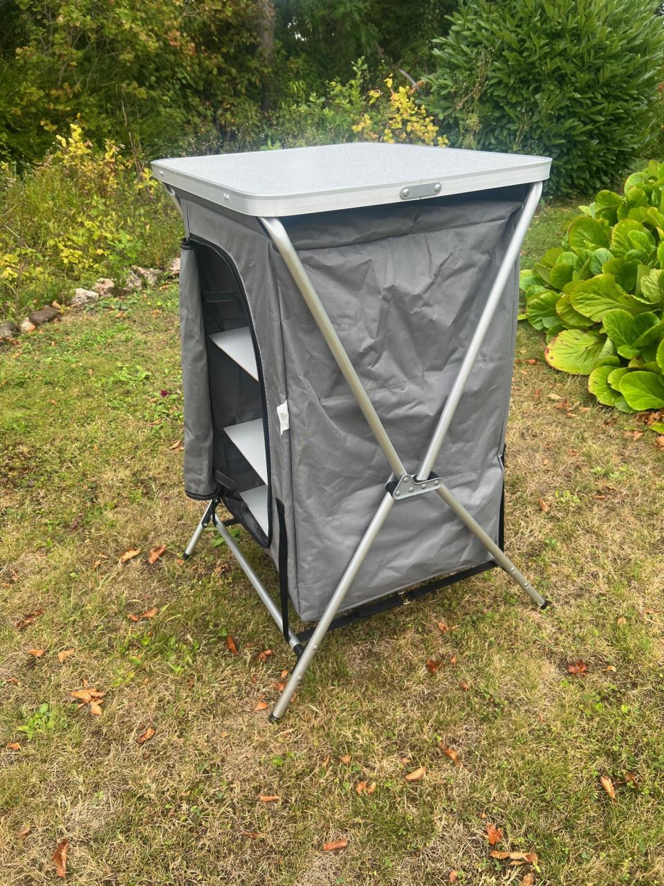 Kast voor op de camping