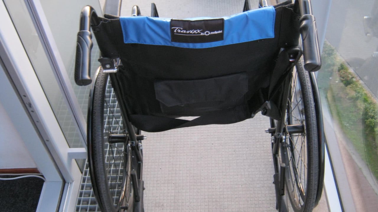 TE KOOP TRAVIXX ROLSTOEL VOOR 150 EURO