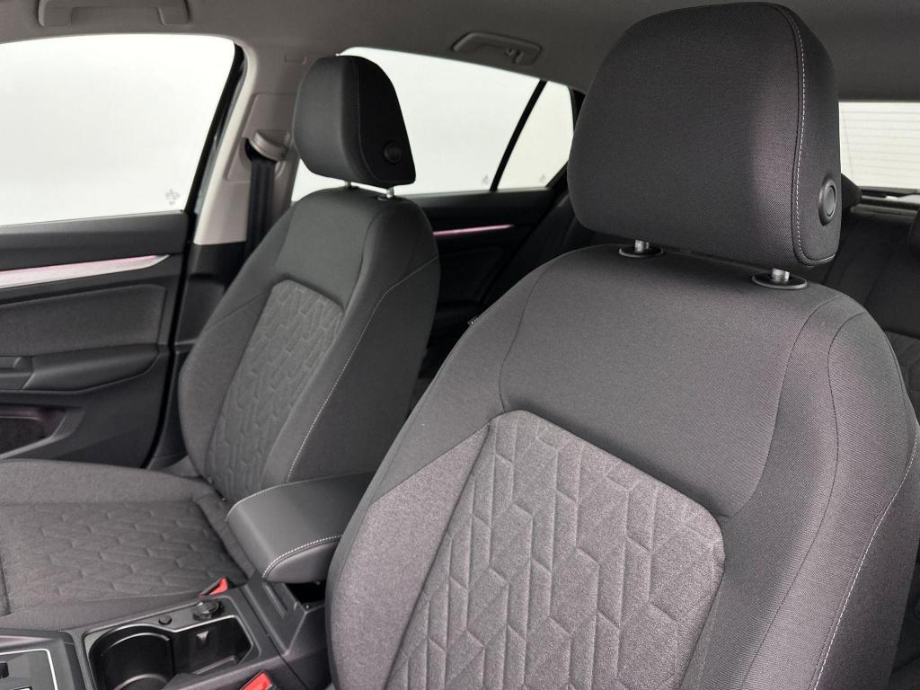 Volkswagen Golf 1.5 etsi life edition dsg7 116pk