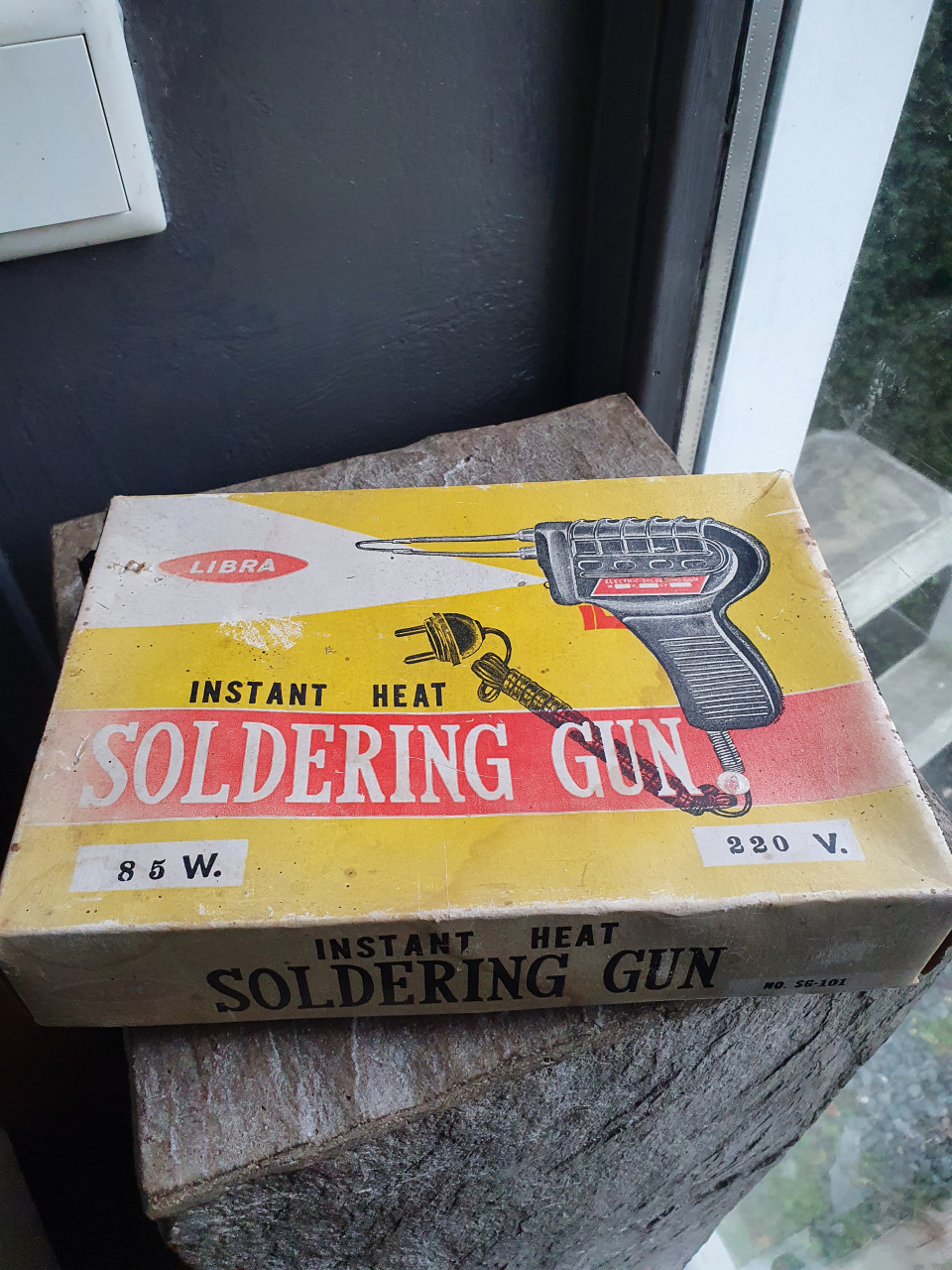 Prima werkende vintage Soldeerrevolver van het merk Libra...