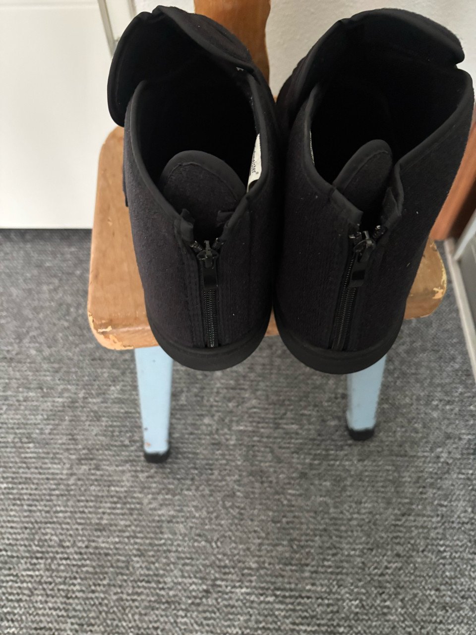 Verbandschoenen.