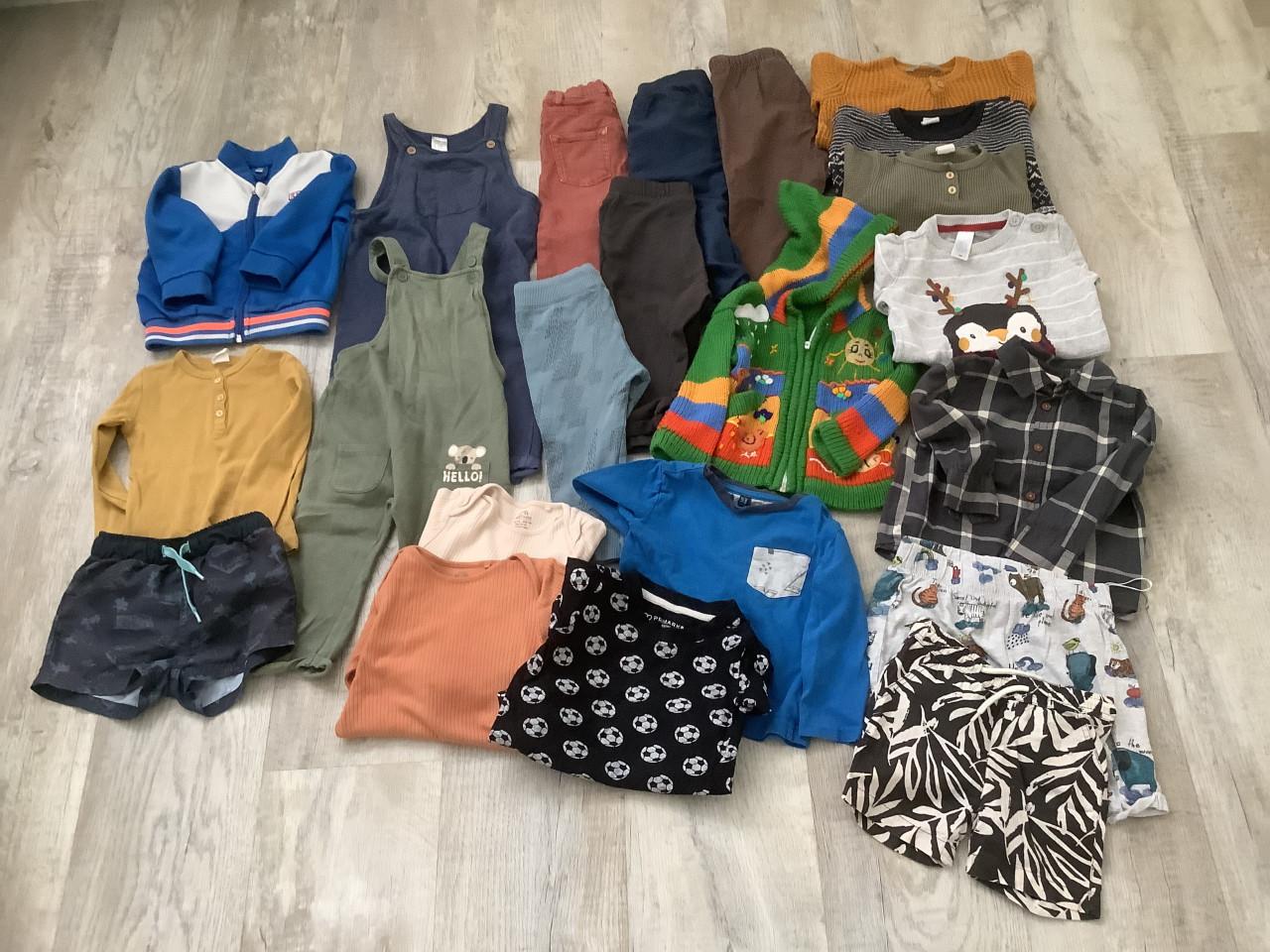 Kledingpakket jongens, maat 86 - 22 stuks