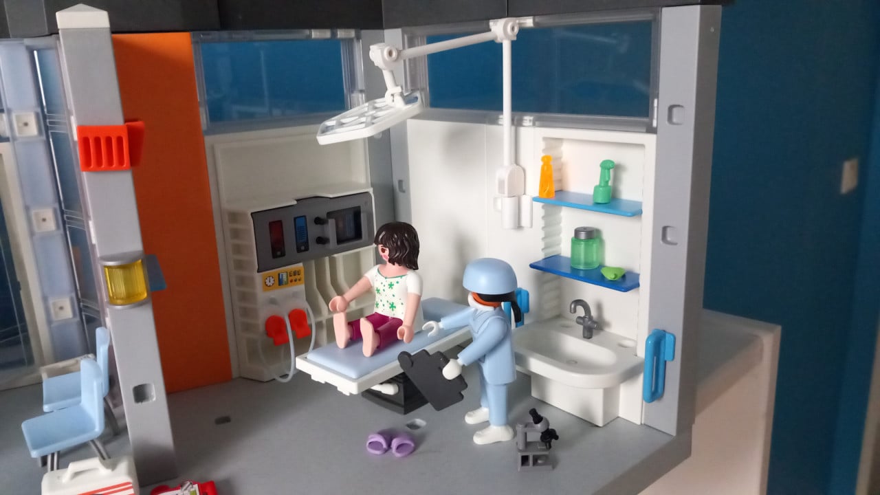Playmobil ziekenhuis compleet ingericht setnr 70191
