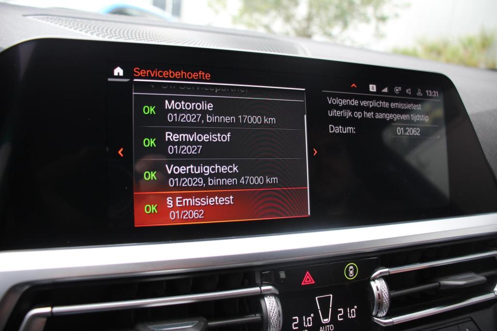 BMW 3-serie touring 330i m-sport - leder - 360 camera - head up - led - vir