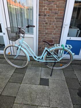Meisjes-dames fiets 28inch-6 versnellingen- Fr.maat 46cm-merk BTWIN