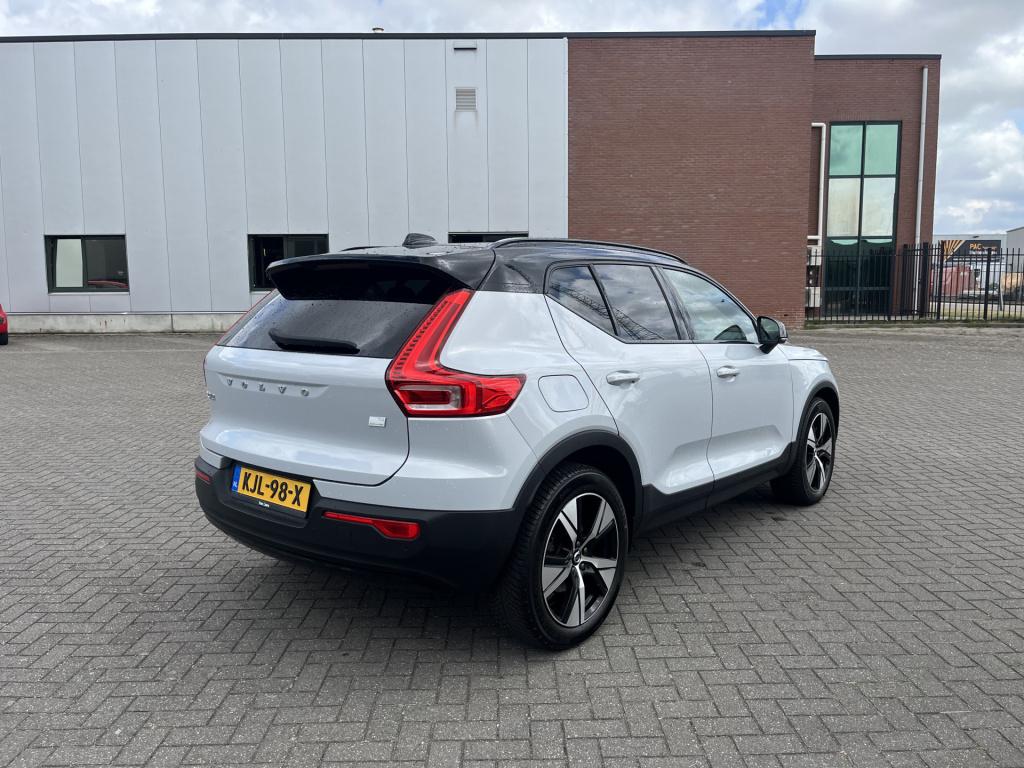 Volvo XC40 1.5 t4 recharge r-design 210 pk panorama