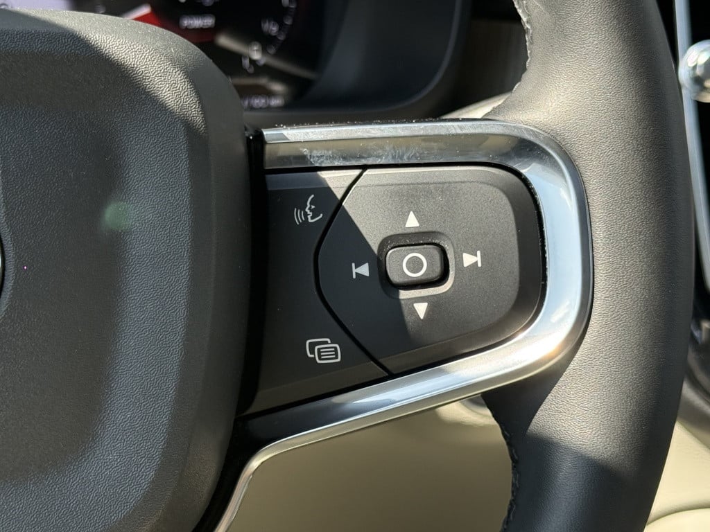 Volvo XC40 t5 262pk recharge inscription| panodak| adap.cruise| 360camera|