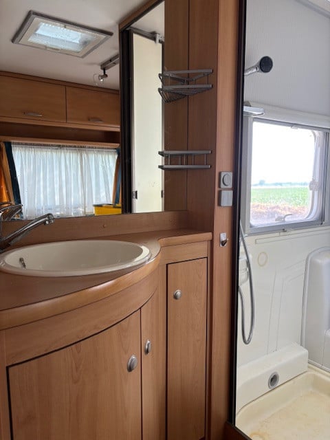KNAUS SUDWIND 450 - BJ 2002
