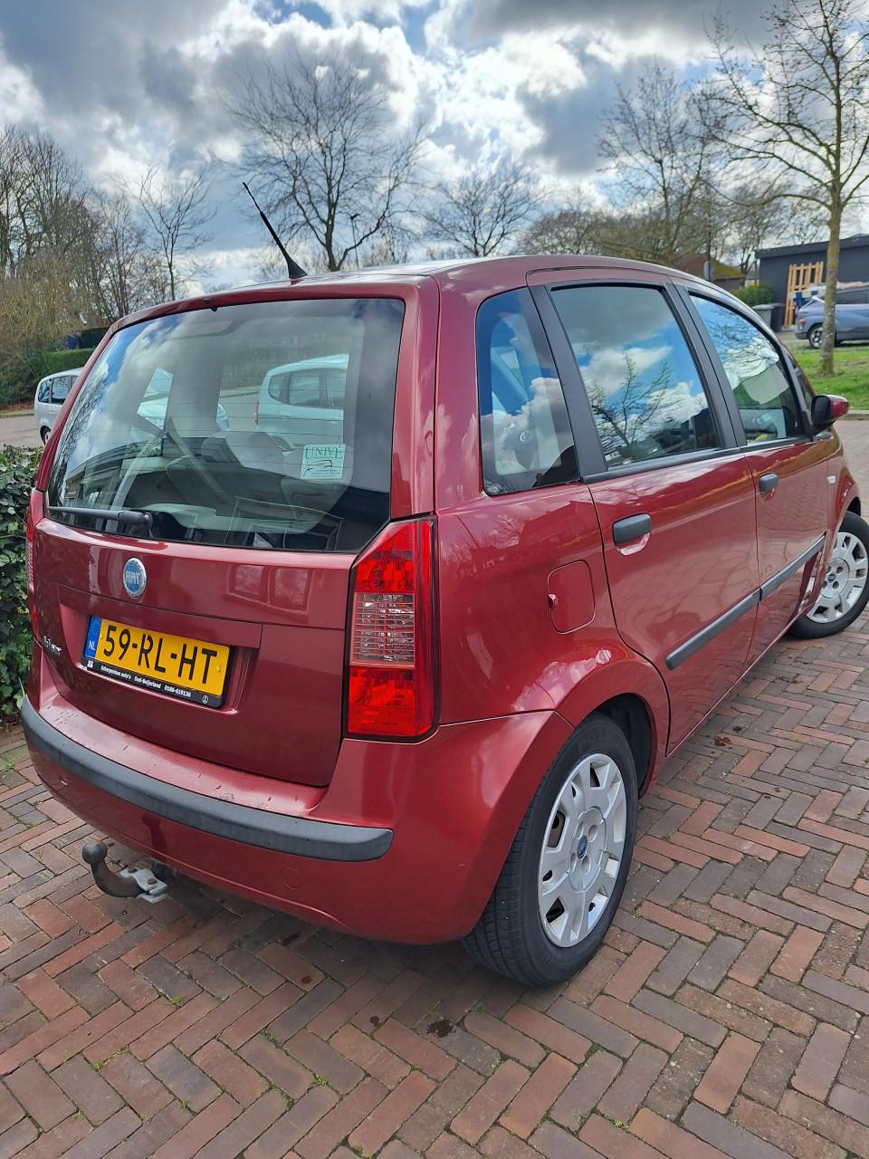 AUTOMAAT Fiat Idea 1.4