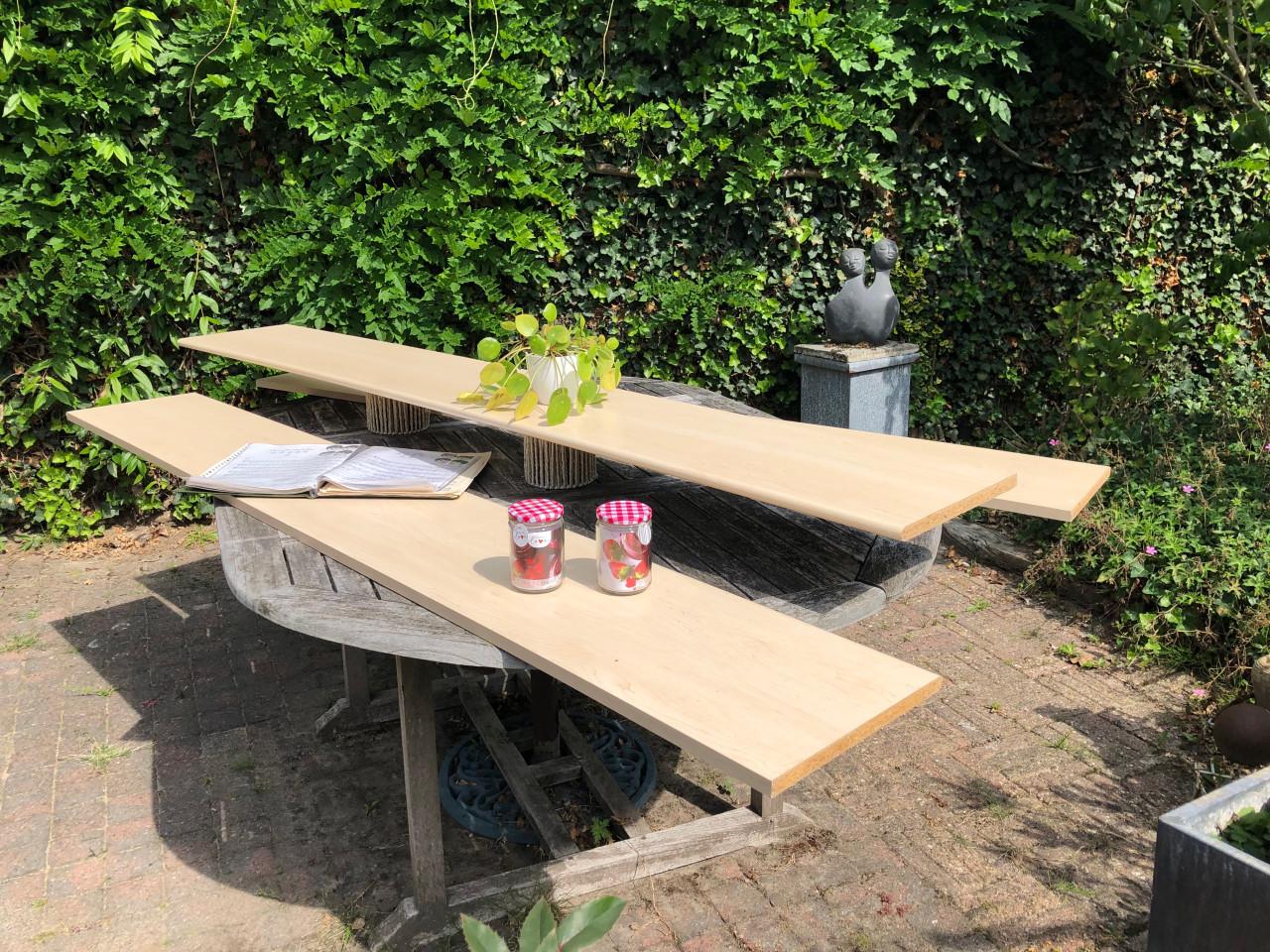 Drie stevige opbergplanken/boekenplanken