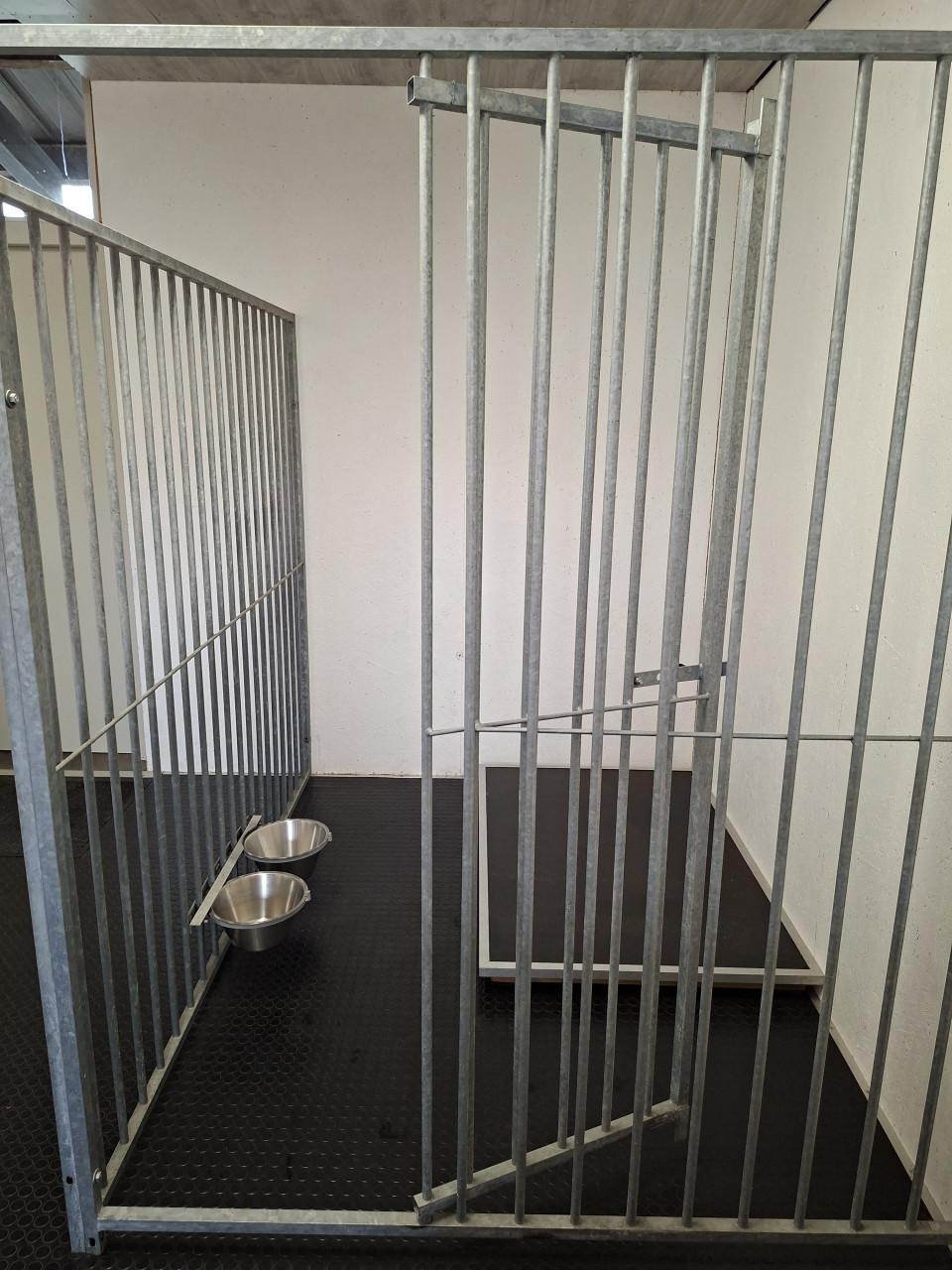Kennel met toebehoren