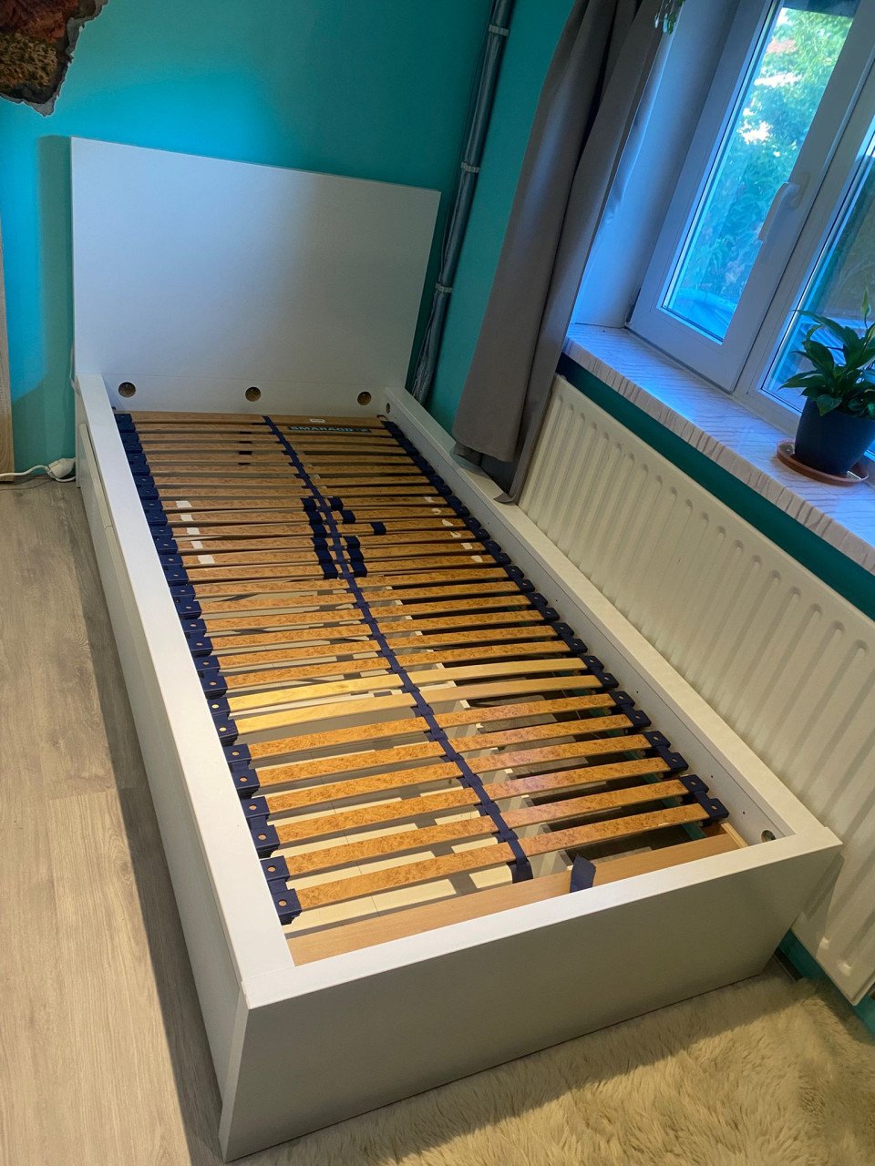 Bed 90x200 (IKEA  MALM)