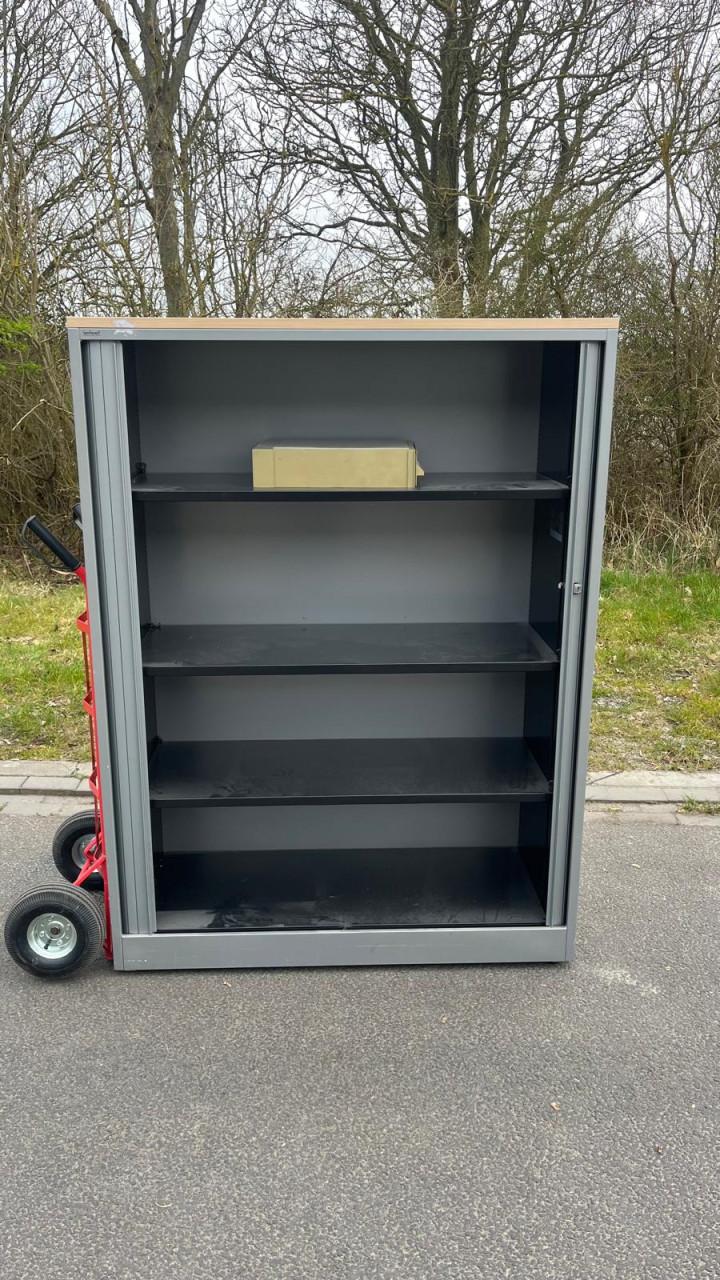 Ahrend roldeurkast