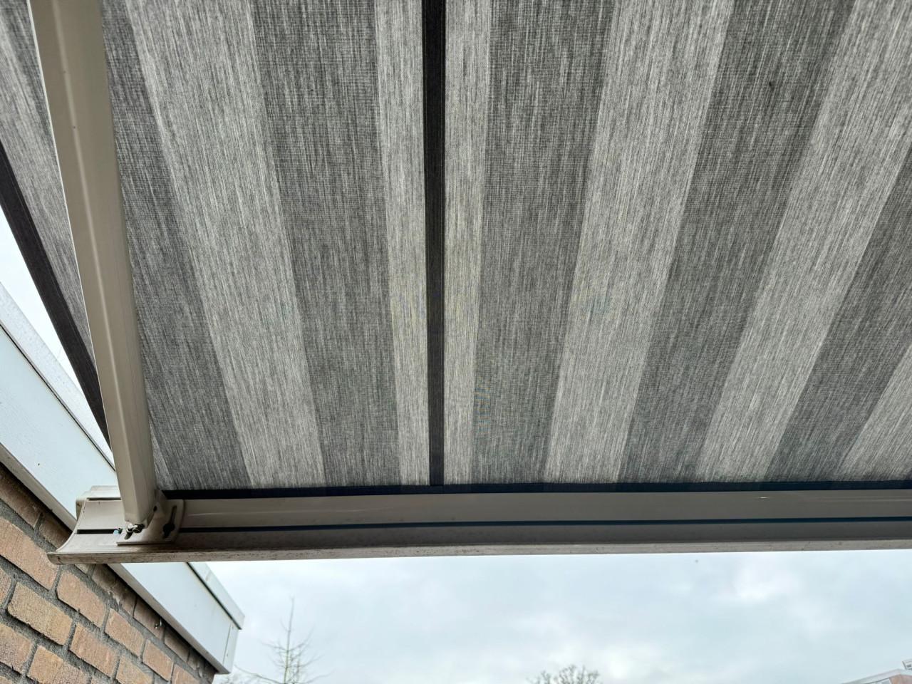 Elektrisch zonnescherm 350x280 cm