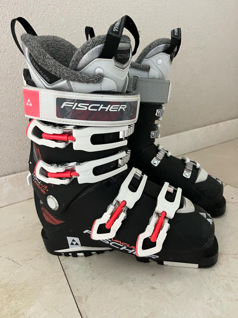 Mooie Fischer skischoenen in zeer goede staat