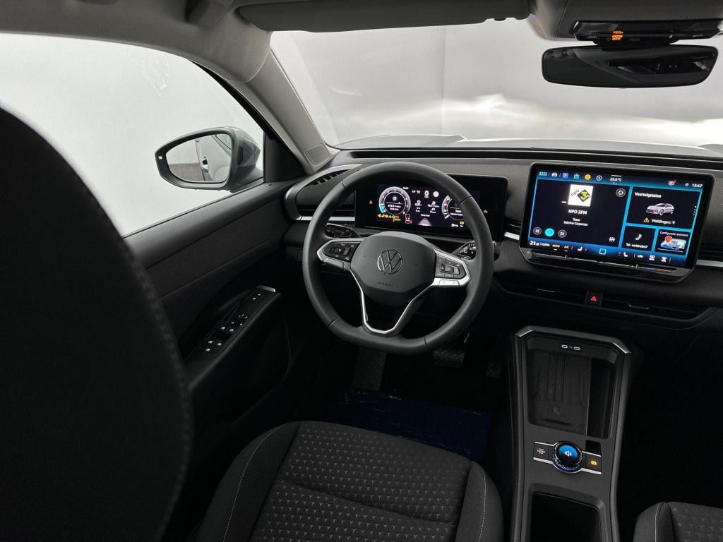 Volkswagen T-roc 1.5 etsi limited edition