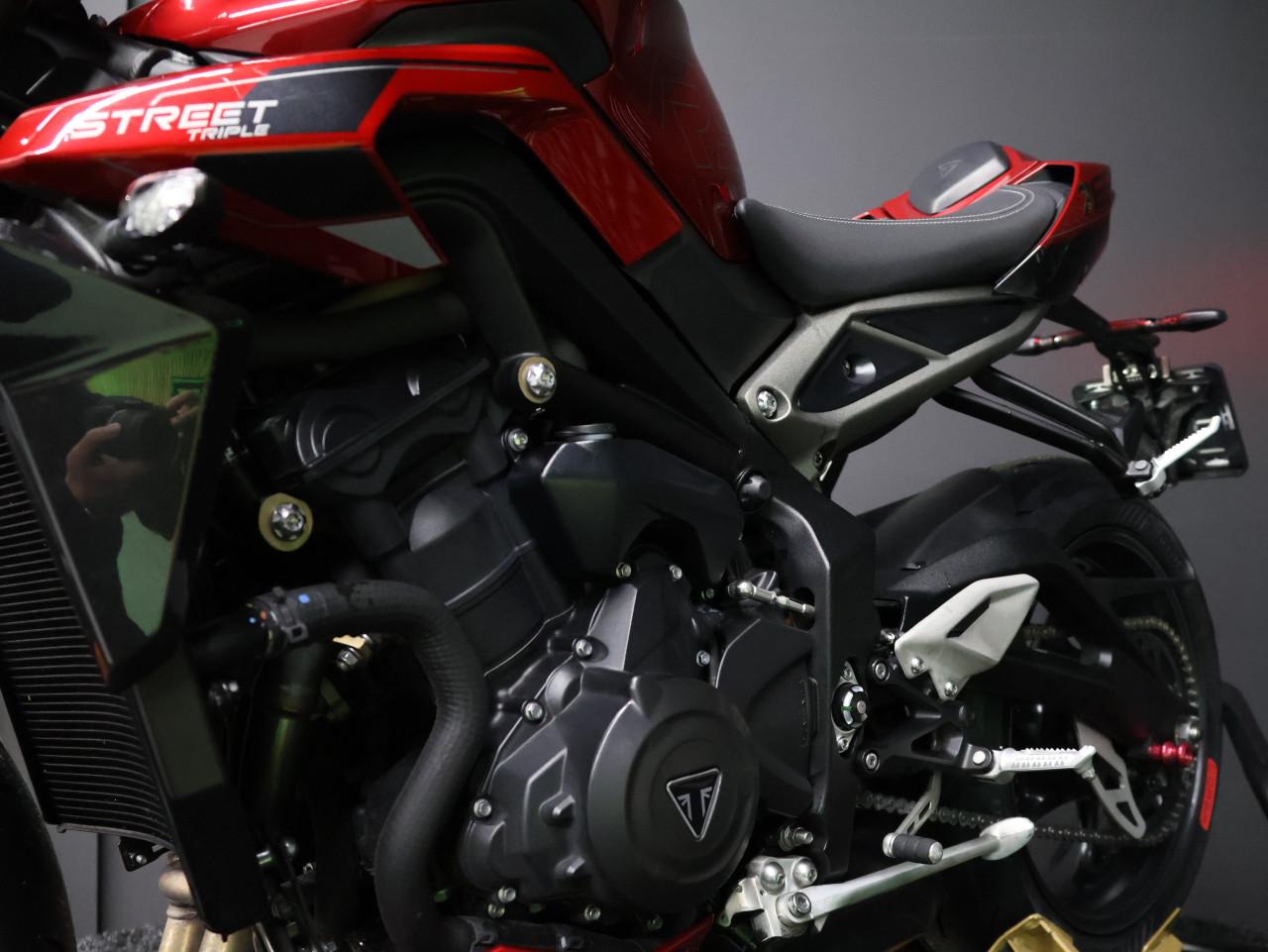 STREET TRIPLE 765 RS | Carnival Red