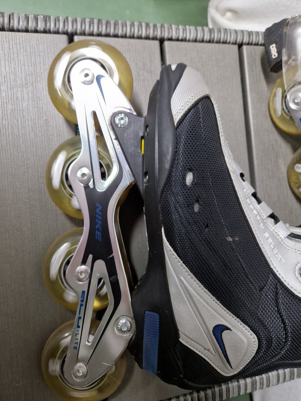Nike skates