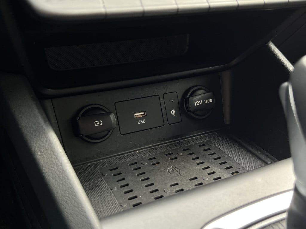 Hyundai Kona 1.6 gdi hev premium | automaat | camera | apple/ android carpl