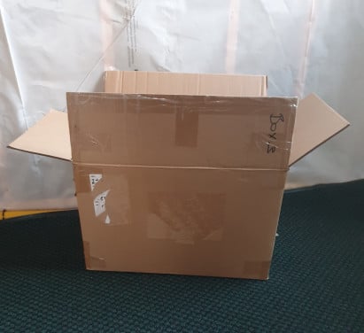 GRATIS grote kartonnen dozen