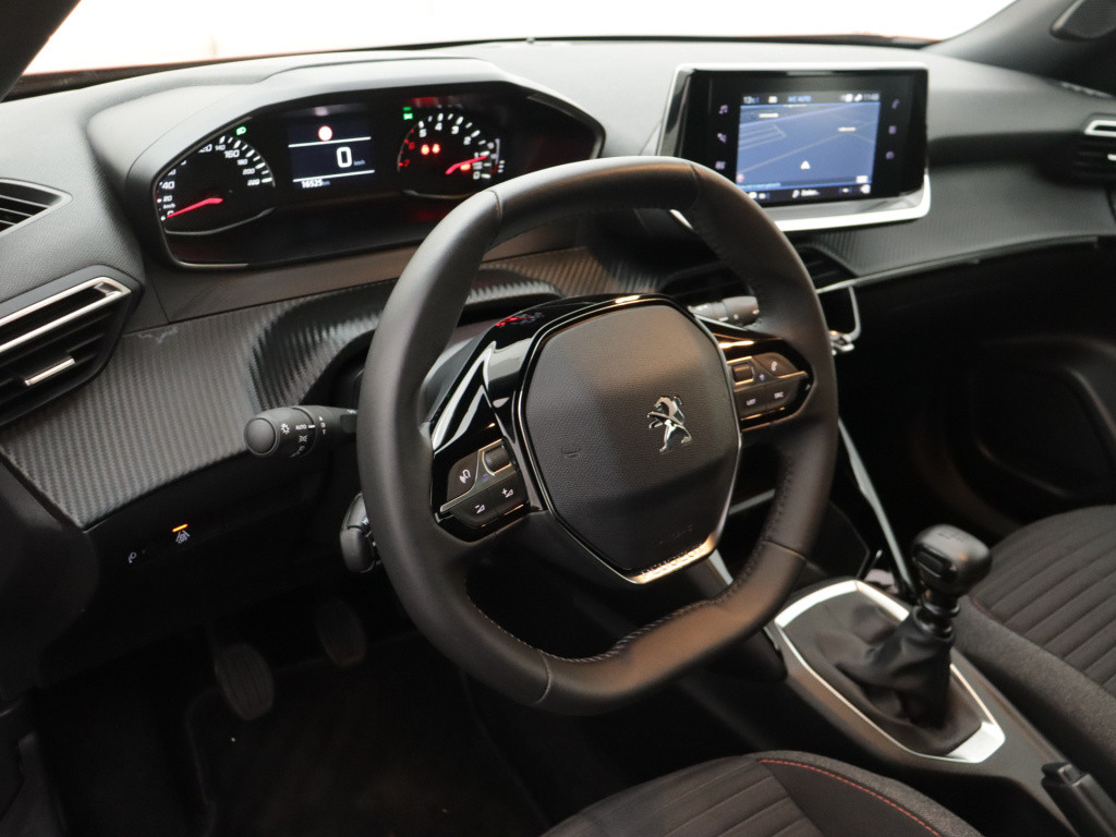 Peugeot 2008 100 pk active pack | rijklaar navigatie