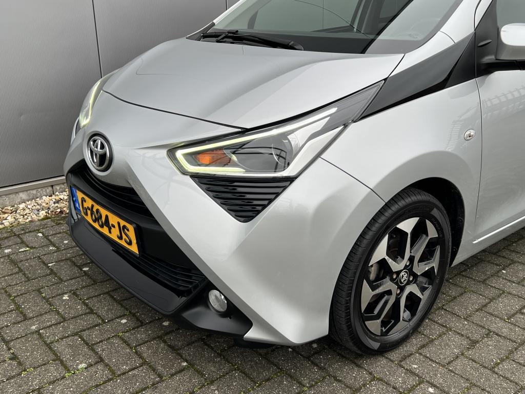 Toyota Aygo 1.0 vvt-i x-first cabrio | subwoofer | instaplijsten| uitlaatsi