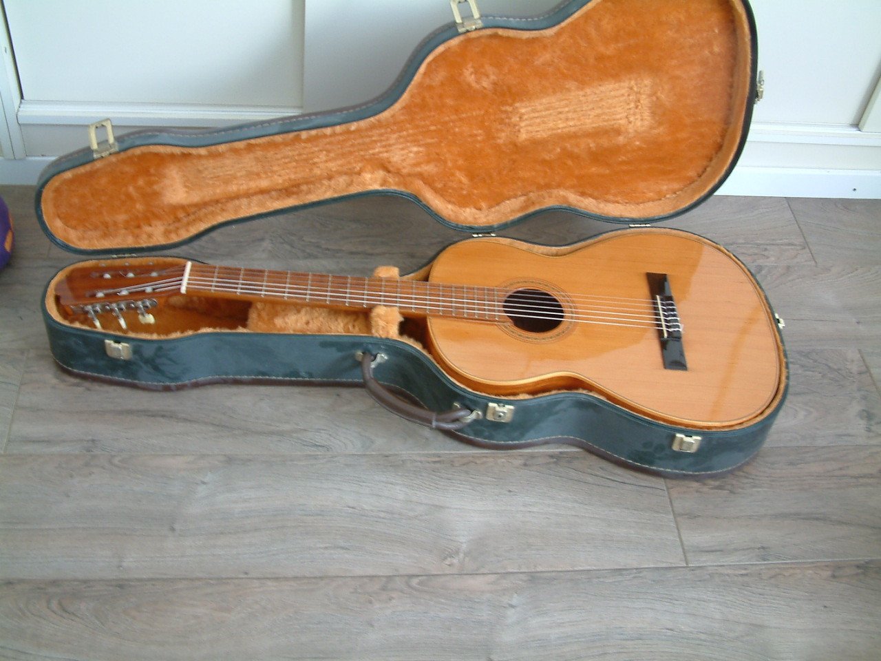 Goed bewaarde gitaar antonio Fernandez klassiek  jaren '70