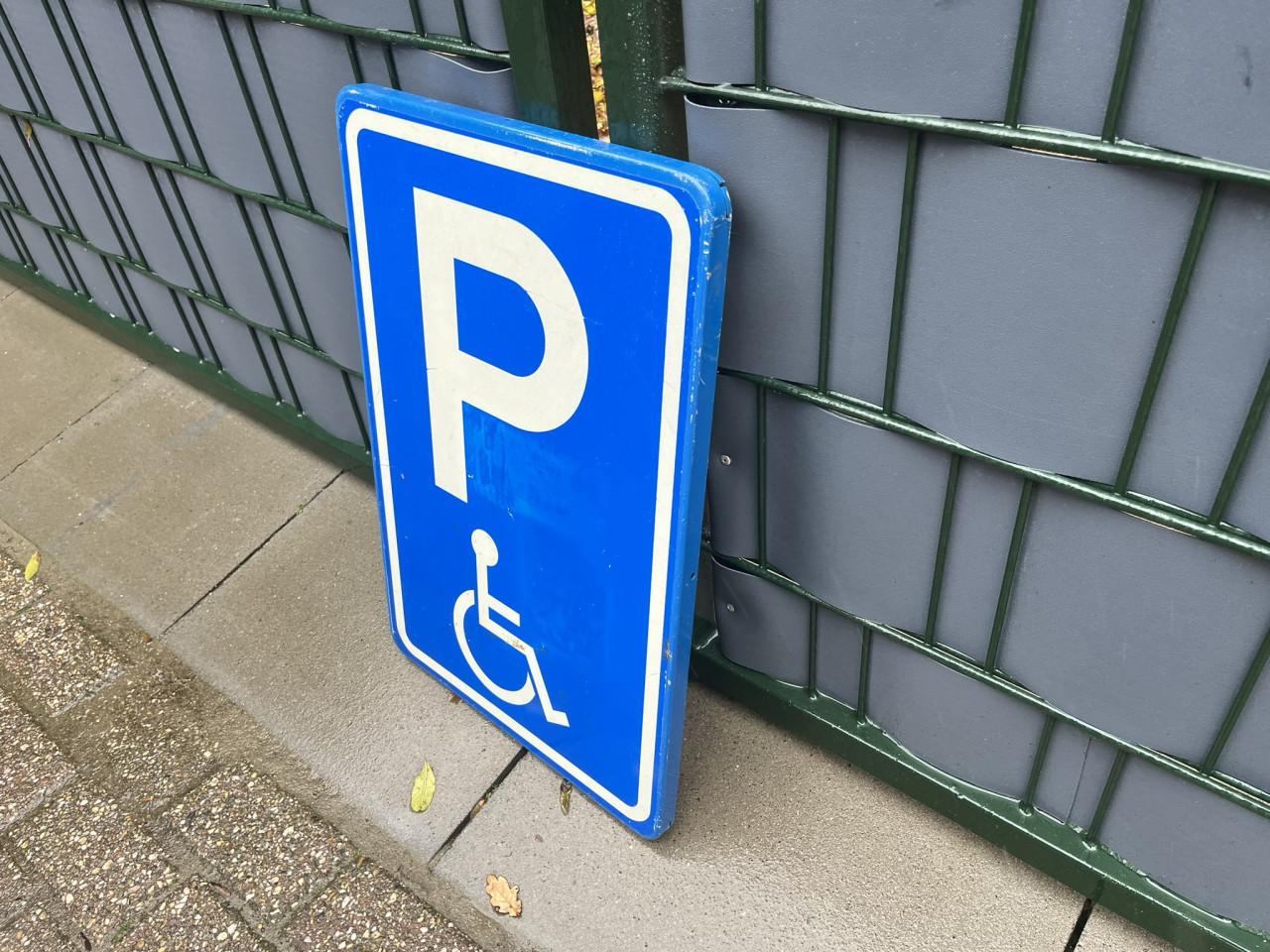 Verkeersbord Invalide parkeerplaats