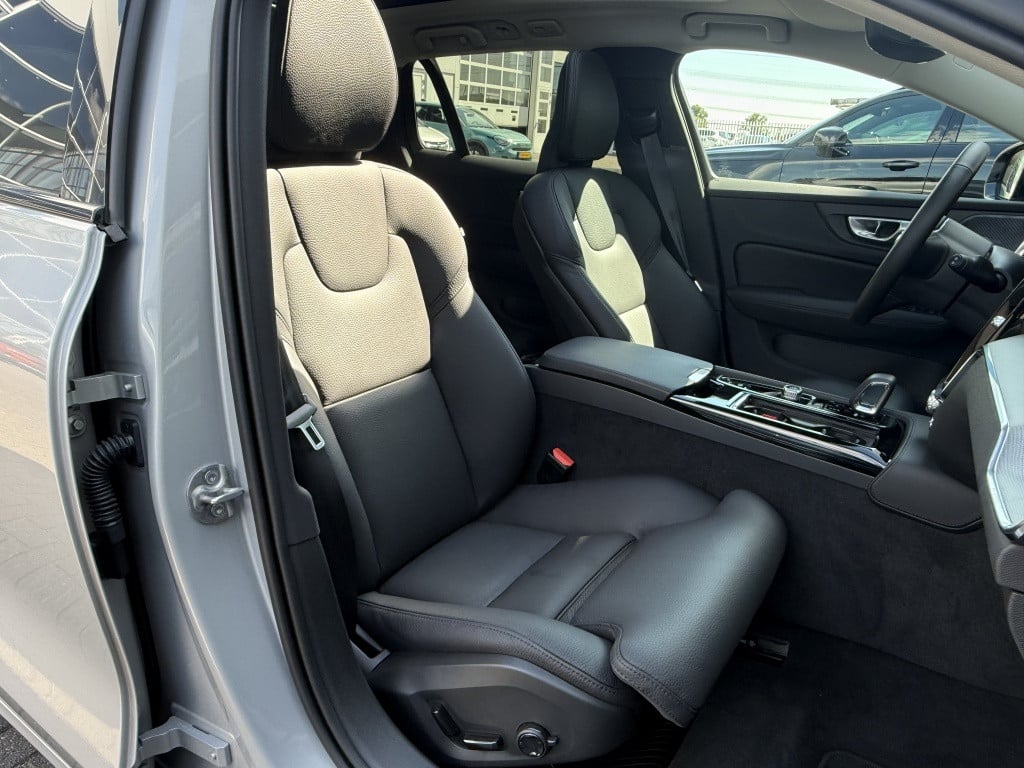 Volvo V60 v60 t6 twin engine awd plus dark