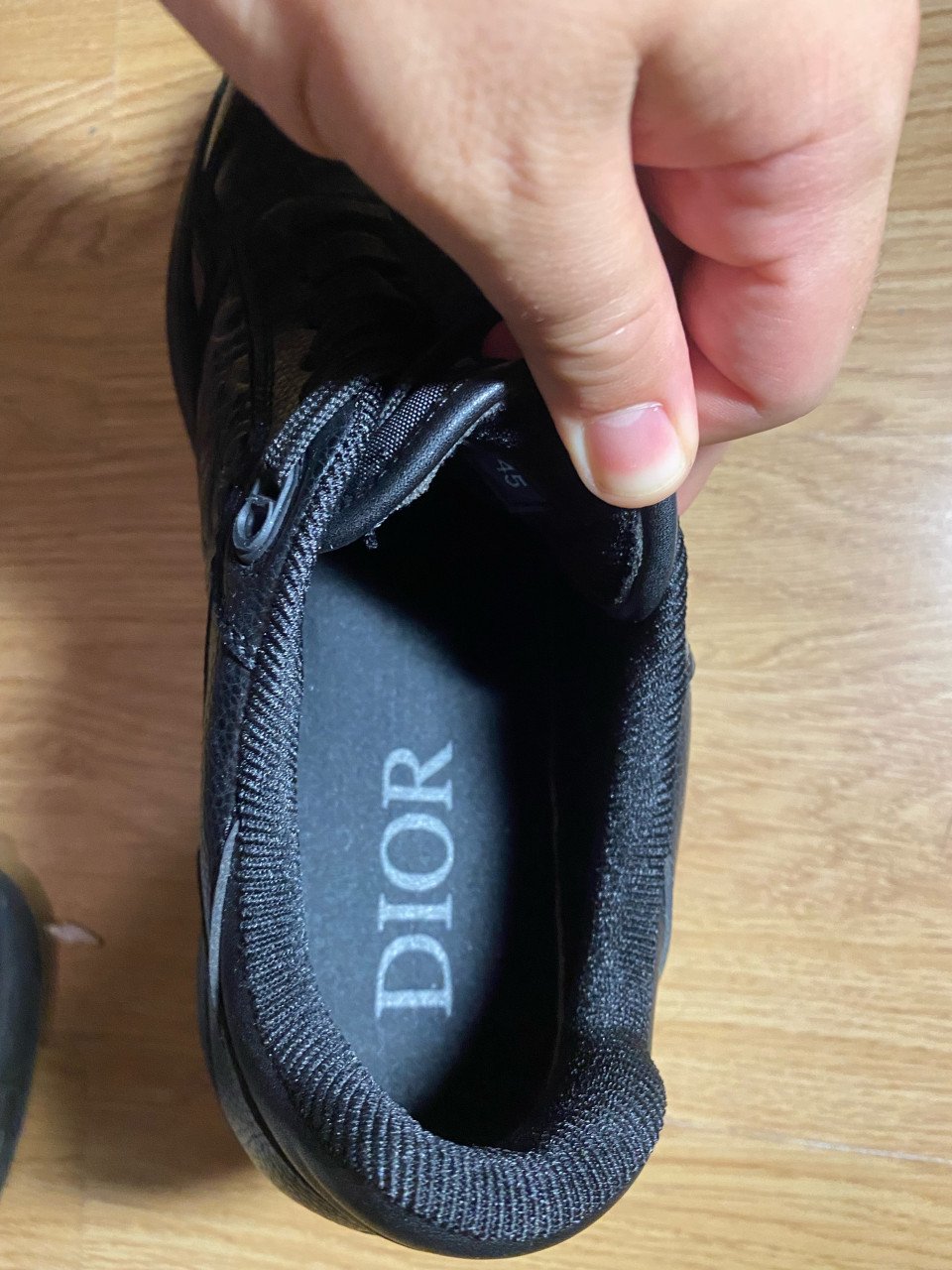Dior B27 Zwart