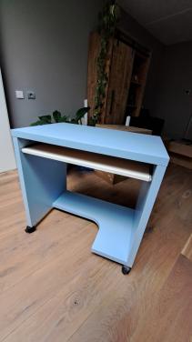 Bureau lichtblauw