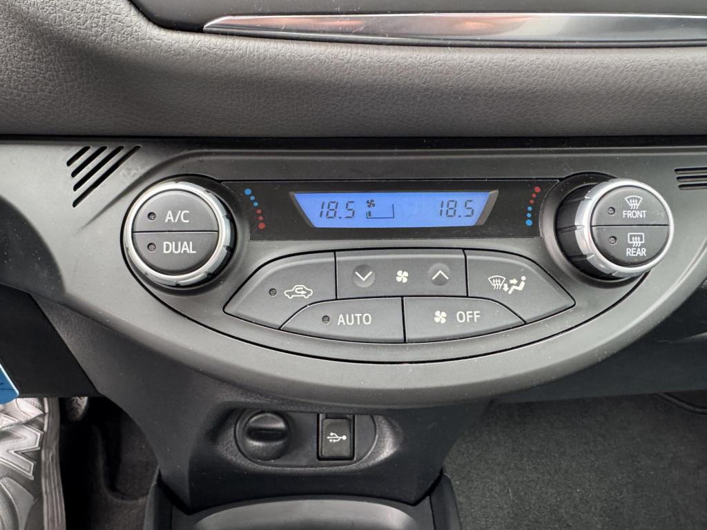Toyota Yaris 1.5 hybrid active