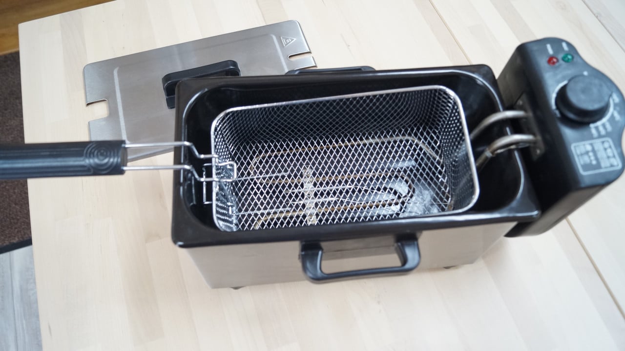 Home essentials (Tristar) friteuse 2000W 3 liter