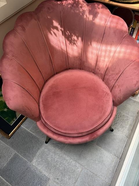 Leuke schelp-fauteuil.