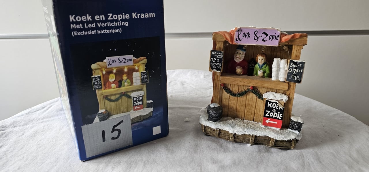 Compleet Kerstdorp met accessoires (advertentie 2 van 3)