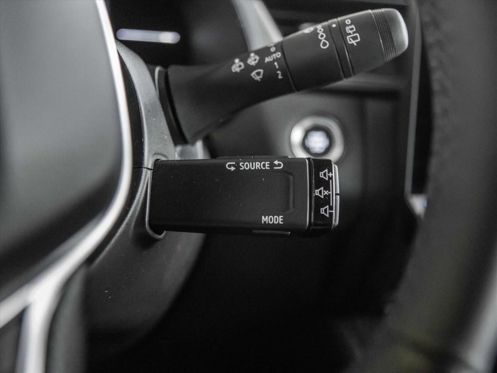 Renault Captur mild hybrid 160pk techno automaat | carplay | camera | park.