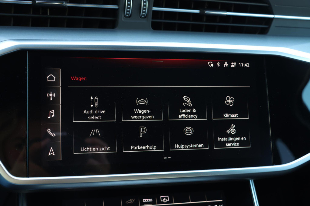 Audi A6 avant 55 tfsi e quattro s edition competition 367pk s-tr