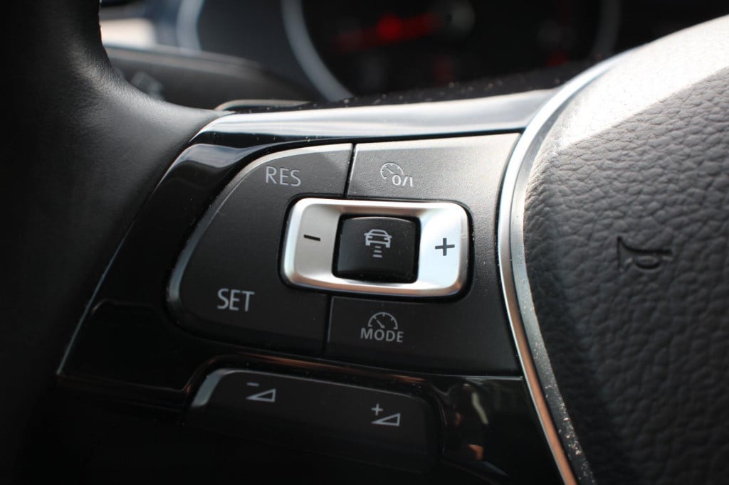 Volkswagen Passat variant 1.4 tsi act highline - dsg - leder - stoel verw -